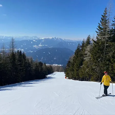 Nocky Mountains And Semesterbostad